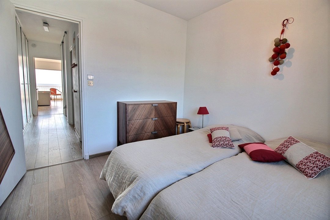 /picture/helios/116215201/MERIDIEN E3/9_2025-06-15CEST00h02-58.jpg